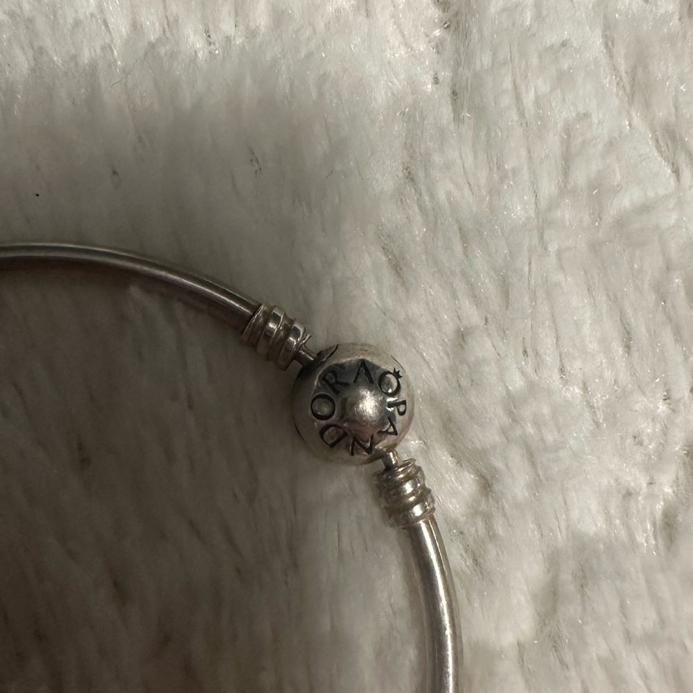 Women’s Pandora Silver Bracelet with two charms and a stopper charm. Genuine - Picture 2 of 5